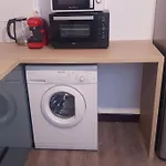 *Cosy* Spacieux * Entree Autonome* Centrale*