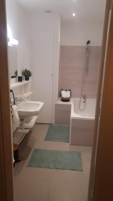 *cosy* Spacieux * Entree Autonome* Centrale* Appartement Avignon